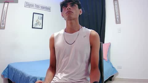 Snapshot of harrythomson1 chatting on October 14, 9:01 am harry thomson online show from October 14, 9:01 am