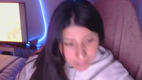 lady online show from May 12, 4:32 am