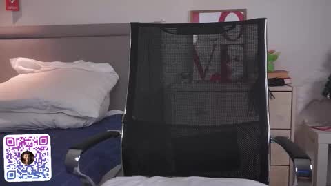 Mary online show from March 22, 8:29 am