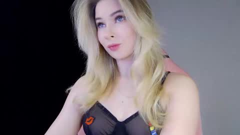 Anna online show from February 2, 10:33 am