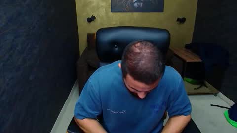 HayesWood online show from October 31, 6:47 am