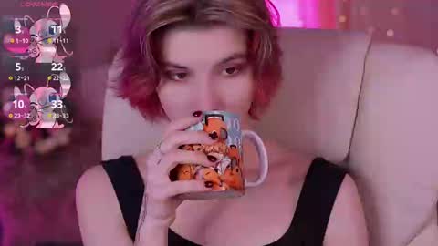 haylaamber online show from February 28, 5:59 pm