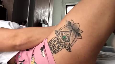 Hayle online show from January 7, 1:05 pm