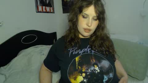 haylihaze online show from November 13, 6:05 am