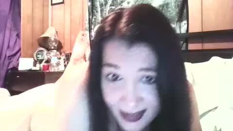 Snapshot of hazelbasil32728 chatting on October 26, 11:59 pm hazelbasil32728 online show from October 26, 11:59 pm