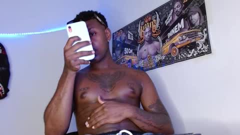 hazlan_420 online show from February 9, 11:07 pm