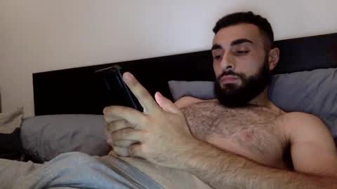 Snapshot of hbabian chatting on October 7, 6:09 am hbabian online show from October 7, 6:09 am