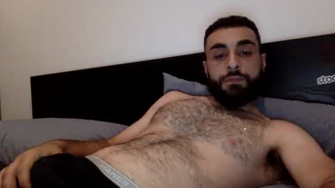 Snapshot of hbabian chatting on October 9, 5:57 am hbabian online show from October 9, 5:57 am