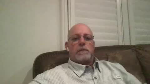 Snapshot of hdeuce22 chatting on September 14, 4:37 am Hdeuce22 online show from September 14, 4:37 am