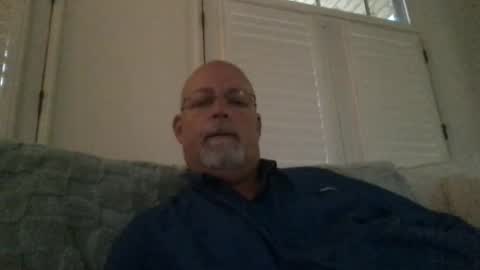 Snapshot of hdeuce22 chatting on October 5, 8:38 pm Hdeuce22 online show from October 5, 8:38 pm