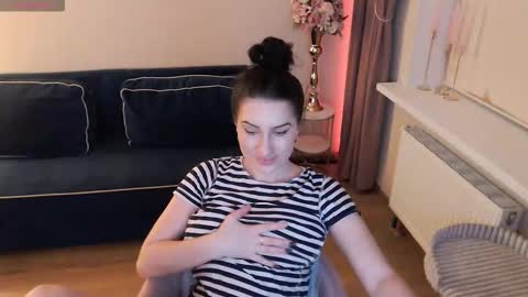 Heaven girl online show from March 9, 9:52 pm