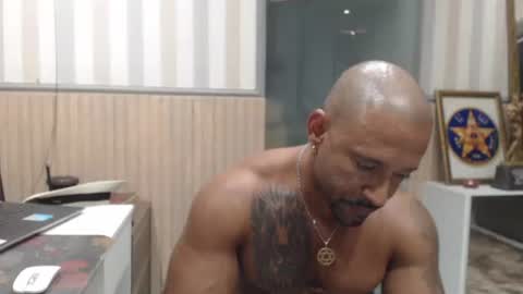 hebertgomes online show from February 26, 9:40 pm