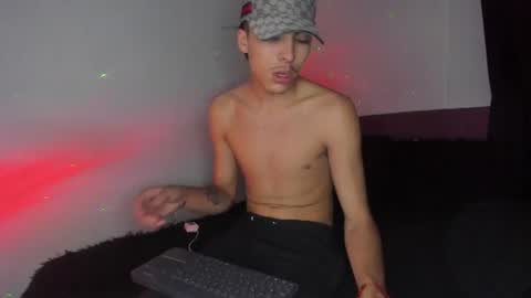 heellboy_ online show from July 8, 12:36 am