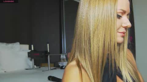 Helen online show from November 6, 2:36 am