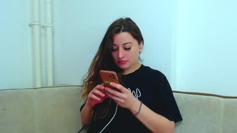 helen_adams_ online show from December 19, 5:29 am