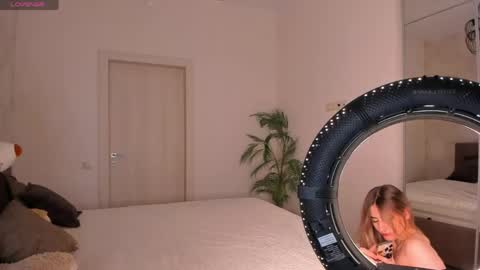 Helen online show from May 16, 3:43 pm
