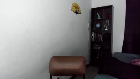 helena_spellman online show from April 14, 2:37 am