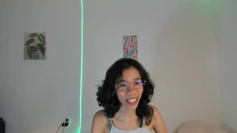   online show from December 21, 10:05 pm