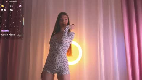 Tessa online show from May 21, 11:55 pm