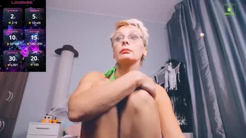 Helga online show from October 9, 10:37 pm