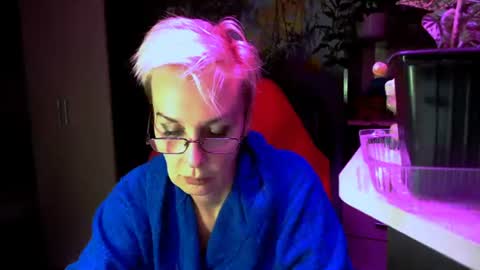 Helga online show from July 20, 6:20 pm