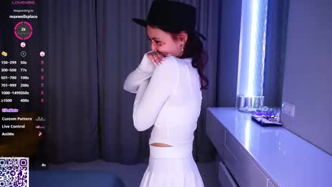 Aurora online show from February 16, 7:34 pm