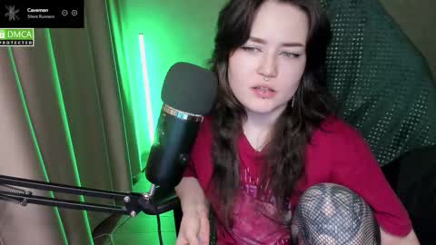 Red online show from February 23, 9:06 pm