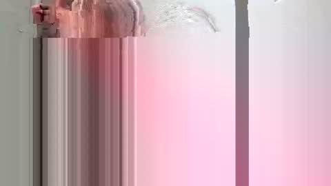 hellokittyluverr online show from November 14, 1:19 am