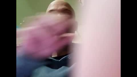 helloladysandgents online show from November 18, 5:10 am