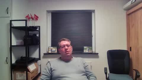 henrikrp1971 online show from February 16, 5:55 pm