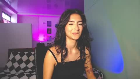 Hello I am Valentina independent Colombian model I love sensuality and pleasure welcome online show from June 8, 7:59 pm