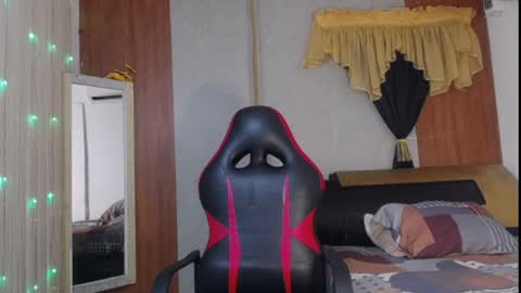 HERA online show from March 10, 10:02 pm