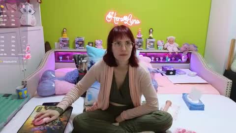 HeraLuna  online show from February 19, 9:47 pm