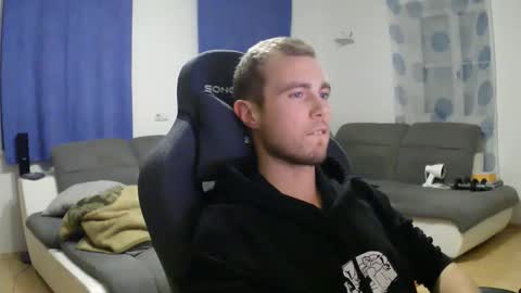 John Pearl online show from December 13, 8:15 pm