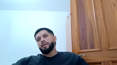 hetero_caliente89 online show from October 2, 6:50 pm