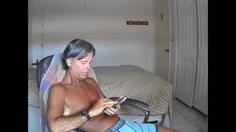 hewes1 online show from April 8, 7:17 pm