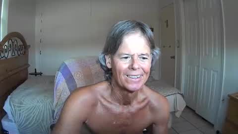 hewes1 online show from July 22, 11:56 am