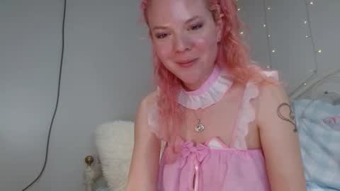 hexbunnie online show from February 18, 3:17 am