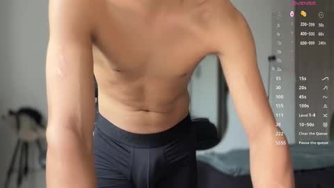 Snapshot of hey_cesard chatting on October 2, 4:28 pm hey_cesard online show from October 2, 4:28 pm