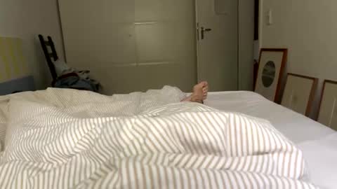 hey_girls_ online show from May 16, 10:47 am