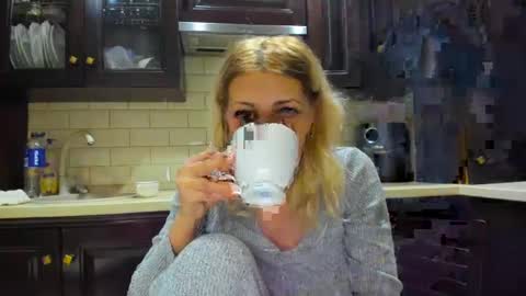 Heyheygrey online show from March 9, 4:16 am