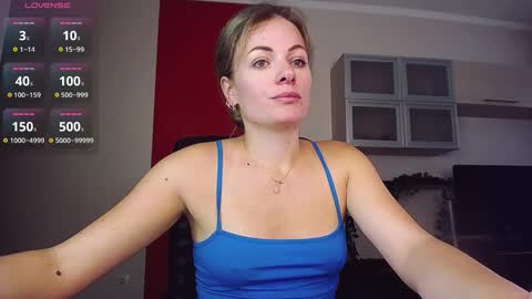 Lina online show from October 12, 9:13 am