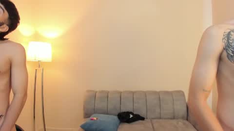 hiddendesire_ online show from June 12, 2:54 am