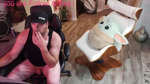 Snapshot of highclass92i chatting on January 2, 3:05 am High4This online show from January 2, 3:05 am