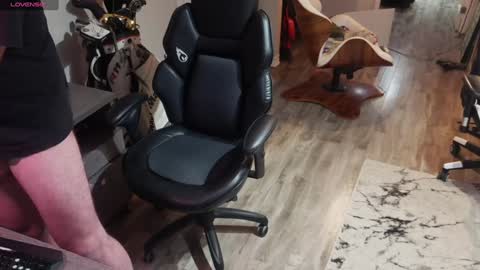 Snapshot of highclass92i chatting on December 30, 2:31 am High4This online show from December 30, 2:31 am