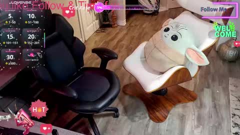 Snapshot of highclass92i chatting on October 11, 2:16 am High4This online show from October 11, 2:16 am