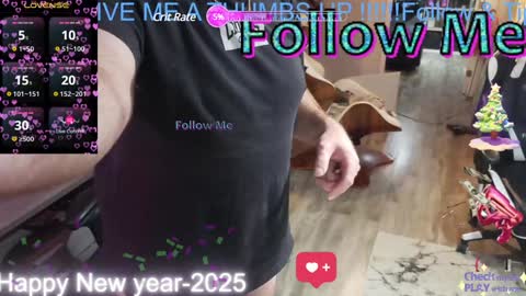 Snapshot of highclass92i chatting on January 12, 1:21 am High4This online show from January 12, 1:21 am