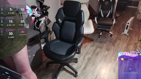 Snapshot of highclass92i chatting on December 20, 5:18 pm High4This online show from December 20, 5:18 pm