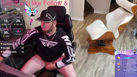 Snapshot of highclass92i chatting on January 3, 1:57 pm High4This online show from January 3, 1:57 pm