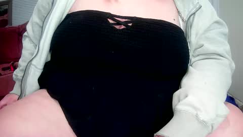 Highnesscali37 online show from January 21, 2:26 pm